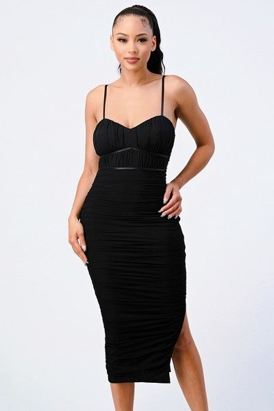 BODYCON SWEETHEART MIDI DRESS